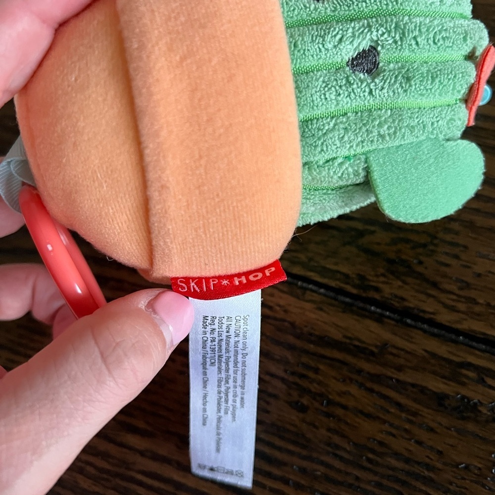 Skip Hop Plush Cactus Hanging Stroller Crib Toy Rattle Green Soft Cord Texture - Picture 7 of 9